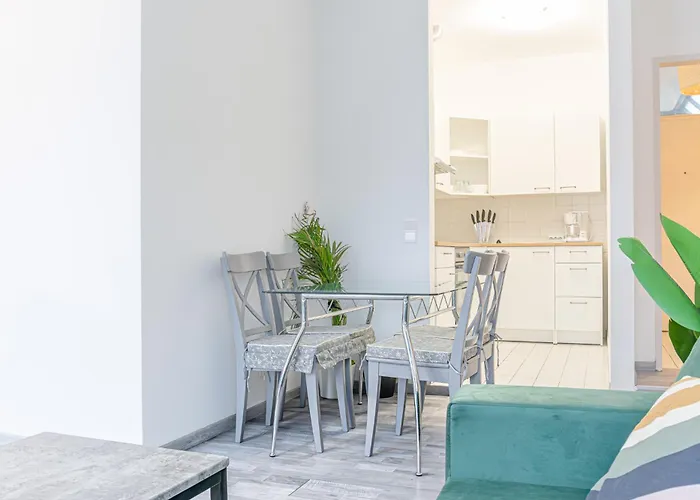 Stylish 2br & Living Room, Heart Of *